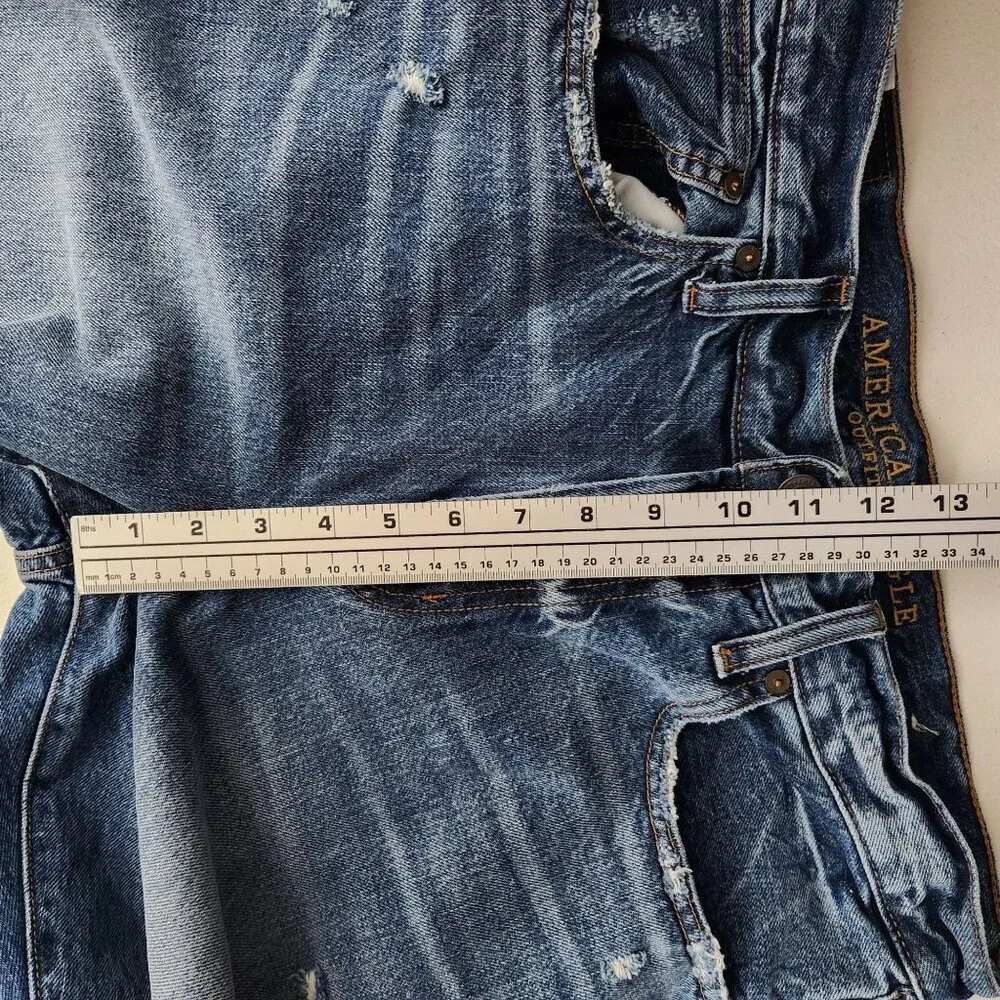American Eagle Outfitters Distressed High-Waisted Blue Denim Jeans W34 L31 Dad